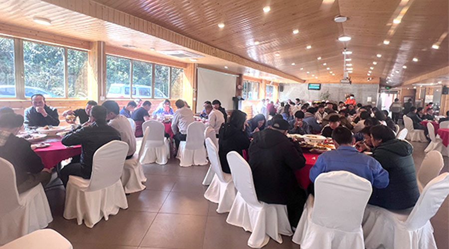 金環(huán)電器開(kāi)工宴！吃飽喝足加油干迎戰2023！