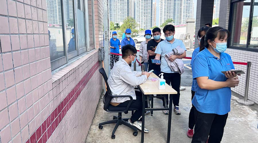 迅速防疫！金環(huán)電器積極配合醫護人員上門(mén)測核酸！