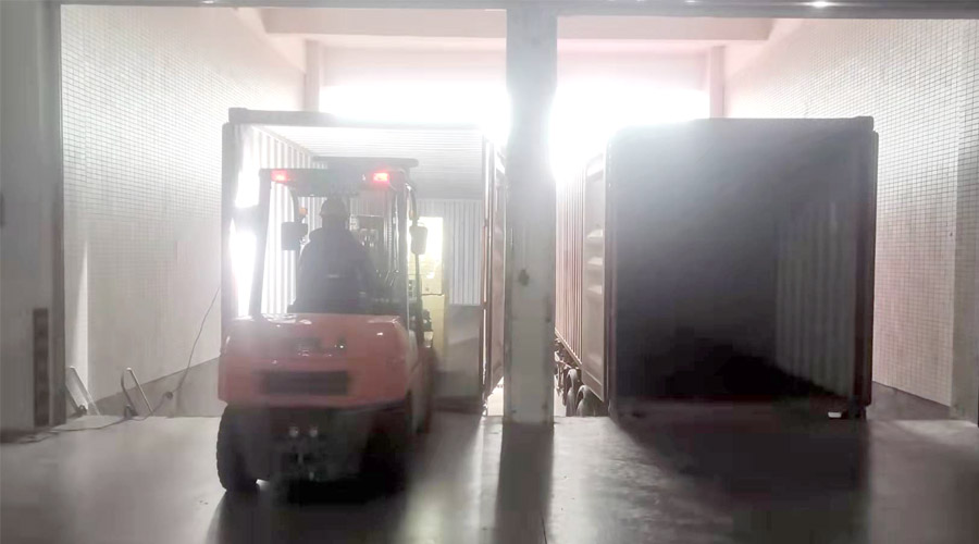 齊心協(xié)力為客戶(hù)！春節期間金環(huán)電器人員加班加點(diǎn)發(fā)貨